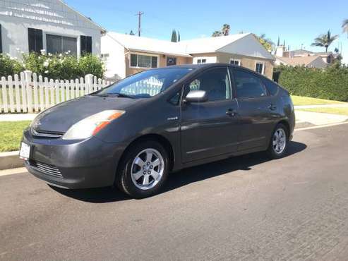 2007 Toyota Prius hybrid gas saver for sale in Van Nuys, CA