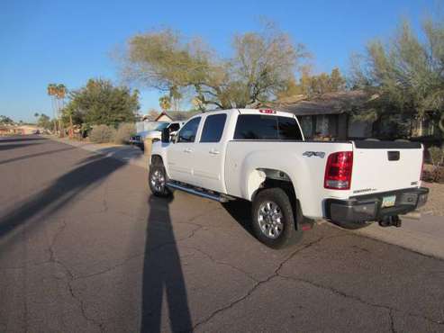 2011 SLT GMC Sierra 2500 HD 4x4 Diesel - cars & trucks - by owner -... for sale in Scottsdale, AZ