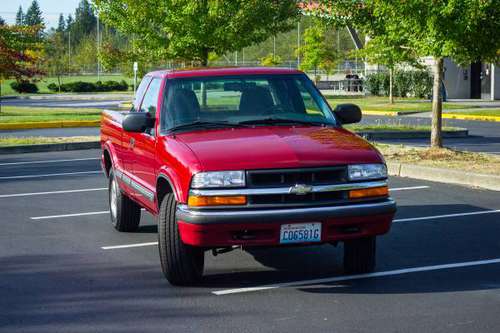 2001 Chevy S10 Pickup 4x4 Extended Cab - Chevrolet S14 for sale in Bothell, WA