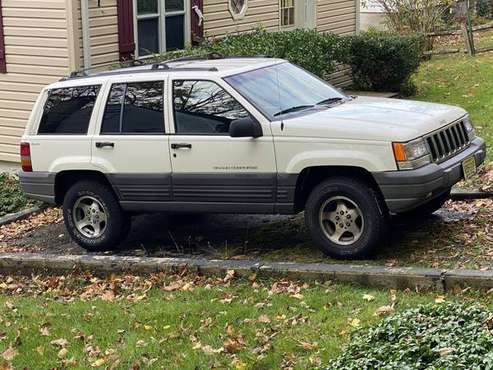 1996 Jeep Grand Cherokee Laredo - cars & trucks - by owner - vehicle... for sale in Newton, NJ