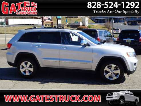 2013 Jeep Grand Cherokee Limited 4WD V8 LOADED Silver - cars & for sale in Franklin, NC