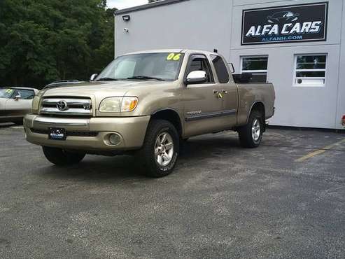 2006 Toyota Tundra AccessCab V8 SR5 - - by dealer for sale in Hooksett, MA