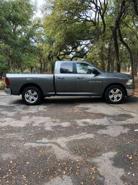 LOW MILES DODGE RAM 1500 LONE STAR QUAD CAB 5.7L V8 HEMI for sale in San Marcos, TX