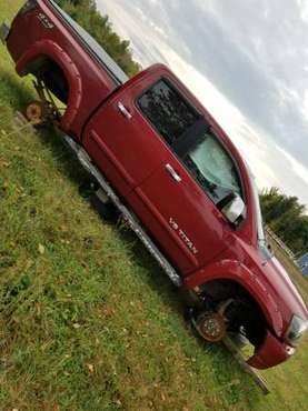 2004 nissan titan V8 4x4 four door parts or fix. for sale in Massena, NY