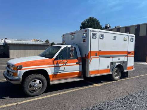 1997 Chevy 4x4 Ambulance Camper for sale in Bend, OR
