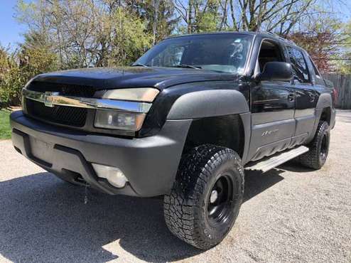 2OO2 CHEVROLET AVALANCHE 4x4 NORTH FACE EDITION Crew Cab - cars & for sale in Savoy, IN