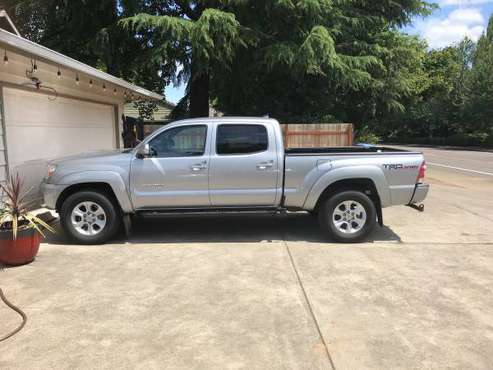 2015 4x4 tacoma longbed trd sport only 34k miles for sale in Portland, OR