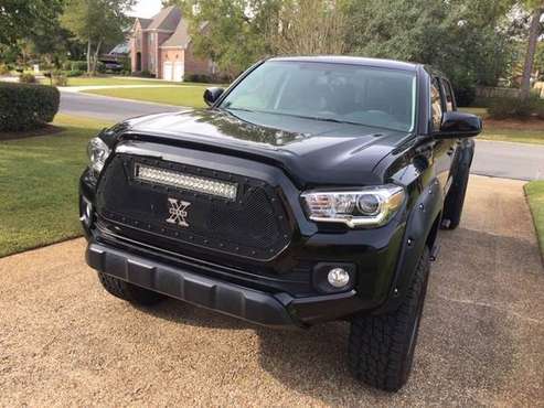 2017 Toyota Tacoma SR5 4x4 low mi. mint, customized for sale in Wilmington, NC