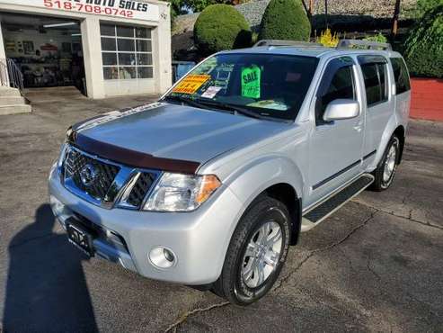 2011 Nissan Pathfinder Silver 1 owner 4wd - - by for sale in Albany ny 12205, NY