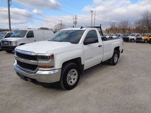 2017 Chevy Silverado 1500 4x4 - - by dealer - vehicle for sale in East Carondelet, MO