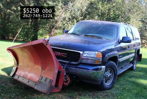 2002 3quarter ton Yukon with snow plows for sale in Delavan, WI