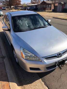 2006 Honda Accord 5 speed extremely well maintained - cars & trucks... for sale in Lubbock, TX