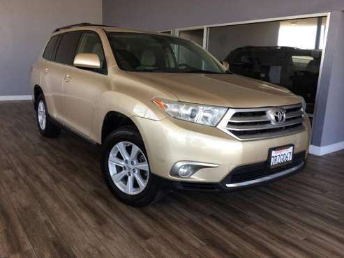 2013 Toyota Highlander Plus AWD 4dr SUV EASY FINANCING! - cars &... for sale in Rancho Cordova, CA
