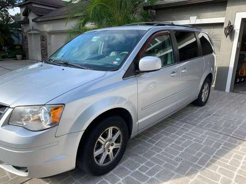 2008 CHRYSLER TOWN AND COUNTRY TOURING EDITION FOR SALE for sale in Lithia, FL