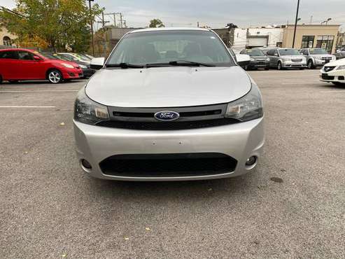 2011 FORD FOCUS LOADED EXCELLENT CONDITION SEDAN - cars & trucks -... for sale in Downers Grove, IL