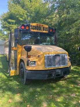 2005 Thomas built school bus for sale in Westerville, OH