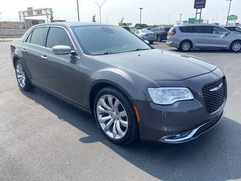 2018 Chrysler 300 Limited RWD for sale in Wichita, KS