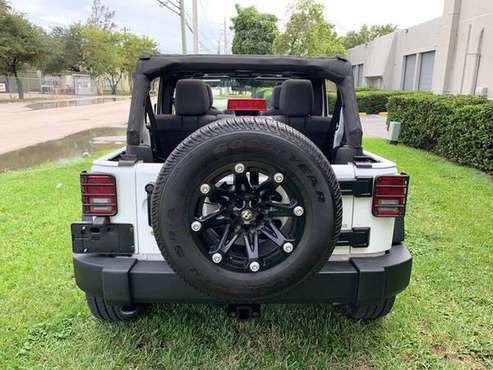 2012 JEEP WRANGLER UNLIMITED SPORT 4X4 CLEAN TITLE $350 ASK 4 SOFIA for sale in FL