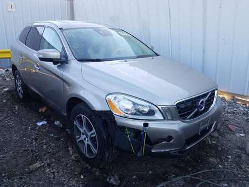 2013 Volvo XC60 T6, repairable, rebuilder - - by for sale in Altoona, WI