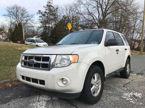 2010 Ford Escape XLT 4WD - - by dealer - vehicle for sale in Feasterville, PA