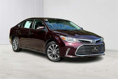 2018 Toyota Avalon for sale in Des Moines, IA