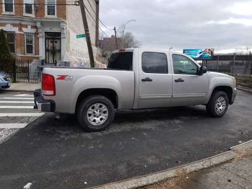 2007 GMC Sierra SLE2 Crew Cab 4D for sale in Bronx, NY