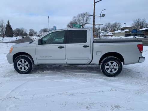 2010 Nissan Titan SE 4x4 - - by dealer - vehicle for sale in Buffalo, NY