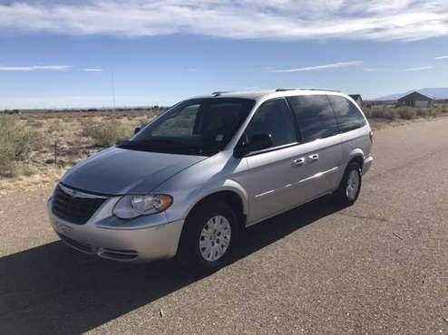 2006 Town & Country LX - 109K Miles - cars & trucks - by owner -... for sale in Pueblo, CO