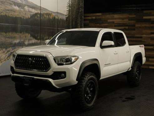 2019 Toyota Tacoma SR5 V6 4X4/Double Cab/NEW LIFT WHEELS TIRES for sale in Gladstone, OR