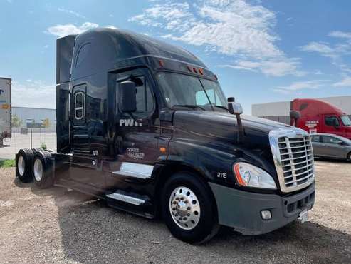 2015 Freightliner Cascadia For Sale for sale in Moreno Valley, CA