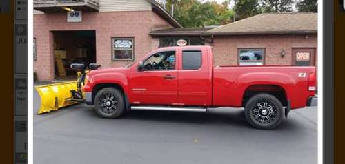 2012 GMC SIERRA 4X4 LOW MILES FISHER PLOW 2 YEARS OLD for sale in Lunenburg , MA