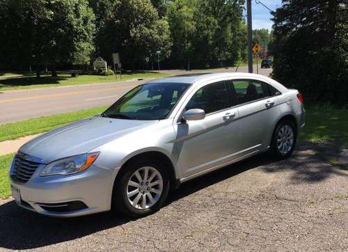 2011 Chrysler 200 Touring Edition - 3.6 V6 - Runs & Drives Great for sale in Saint Paul, MN