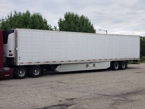 Utility trailer 2016 and Volvo 2005 for sale in Grand Rapids, IL