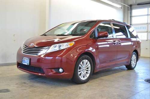 2016 Toyota Sienna for sale in McMinnville, OR
