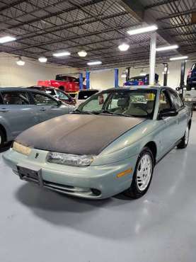 1999 SATURN SL2 $1395 CASH SALE ONLY!!! - cars & trucks - by dealer... for sale in Brook Park, OH