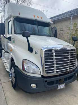 freightliner cascadia 2013 Leas to own avalable - - by for sale in Itasca, IL