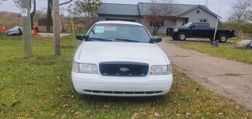 09 Ford Crown Vic Police Interceptor for sale in Charlotte, MI