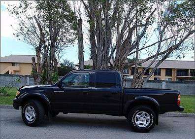 Low milleage Toyota TacomaO1 - cars & trucks - by owner - vehicle... for sale in Dallas, TX