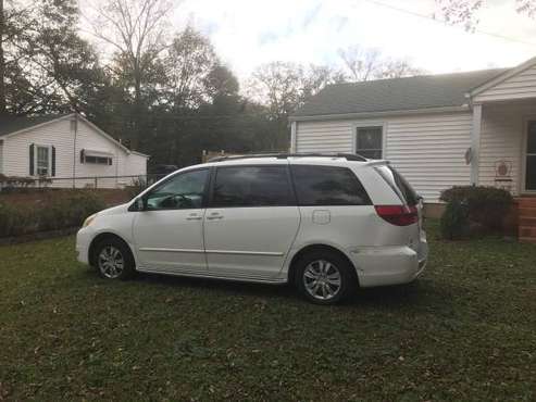 2004 Toyota Sienna LE - cars & trucks - by owner - vehicle... for sale in Marietta, GA