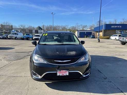 2017 Chrysler Pacifica 4d Wagon Touring-L - - by for sale in Cincinnati, OH