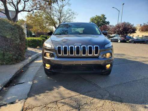 2014 Jeep cherokee latitude 4X4 - cars & trucks - by owner - vehicle... for sale in Tracy, CA