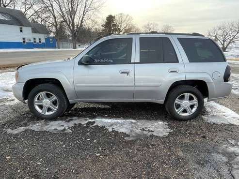 2008 Chevrolet TrailBlazer 4WD 4dr LT w/3LT - - by for sale in ND
