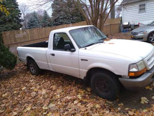 2000 Ford Ranger 146k 6cyl 7'bed - cars & trucks - by owner -... for sale in Rochester , NY