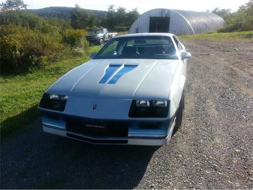 1982 Chevrolet Camaro IROC Z28 for sale in Bolingbrook, IL