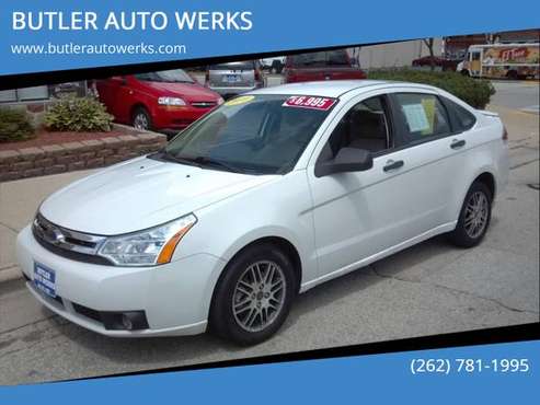 2010 Ford Focus SE 4dr 2 0 4 cyl auto 2 owner with only 117, 000 for sale in Butler, WI