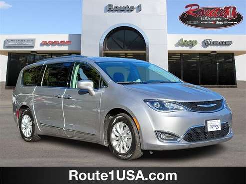2019 Chrysler Pacifica Touring L FWD for sale in Lawrenceville , NJ