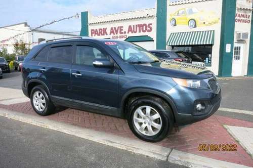 2011 Kia Sorento LX 2WD - - by dealer - vehicle for sale in Gloucester City, NJ