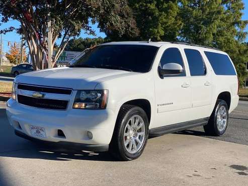 07 Chevy suburban LT 4x4 super nice 3rd row clean title southern suv for sale in Easley, SC