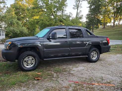 2003 2500 Chevy Avalanche for sale in New Carlisle, OH