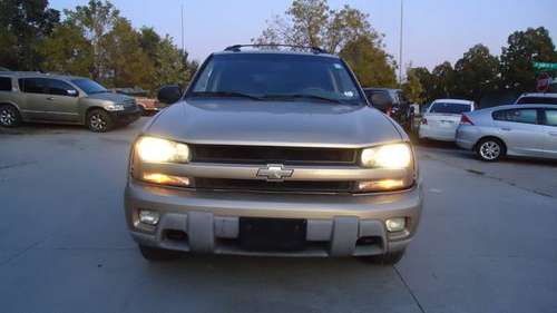 2004 CHEVY TRAIL BLAZER 4X4 DVD 3RD ROW SEAT LOW MILES 127K CLEAN HIST for sale in Lincoln, NE